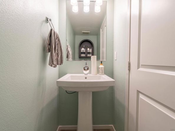 449 Atlas Glen, Escondido CA 92025