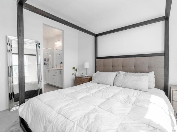 449 Atlas Glen, Escondido CA 92025