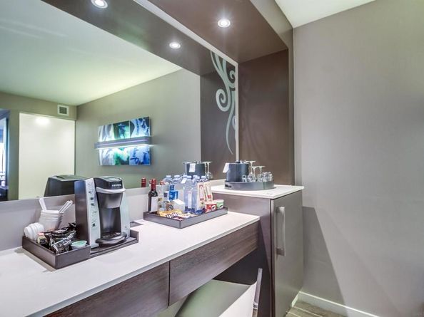 207 5Th Ave 442, San Diego CA 92101