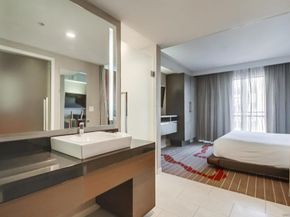 207 5Th Ave 442, San Diego CA 92101
