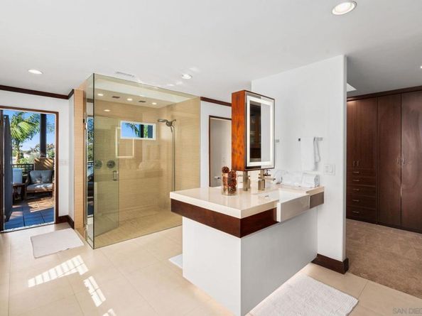 1728 West Lewis, San Diego CA 92103