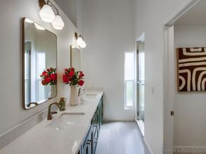 2065 Caminito San Nicholas, La Jolla CA 92037