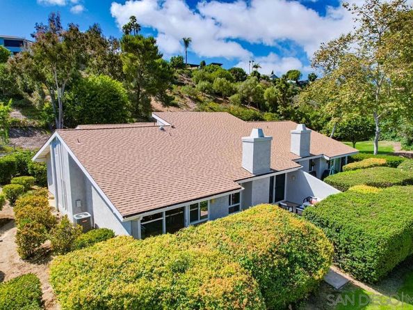 2065 Caminito San Nicholas, La Jolla CA 92037