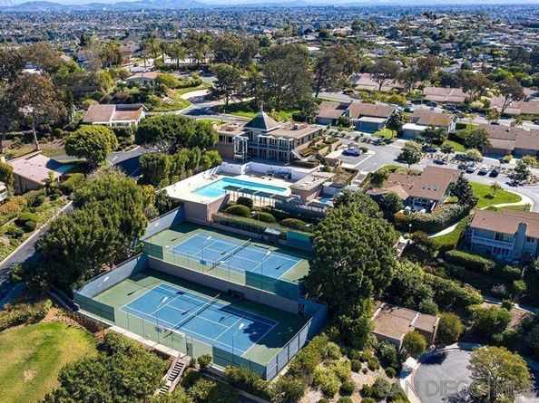 2065 Caminito San Nicholas, La Jolla CA 92037