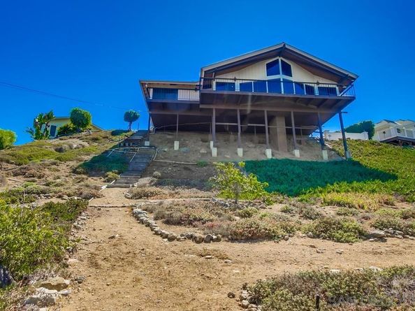 4742 Mount Helix Drive, La Mesa CA 91941