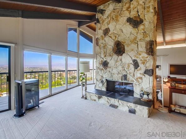 4742 Mount Helix Drive, La Mesa CA 91941