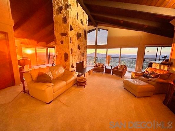 4742 Mount Helix Drive, La Mesa CA 91941