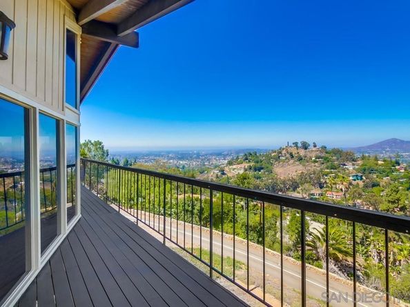 4742 Mount Helix Drive, La Mesa CA 91941