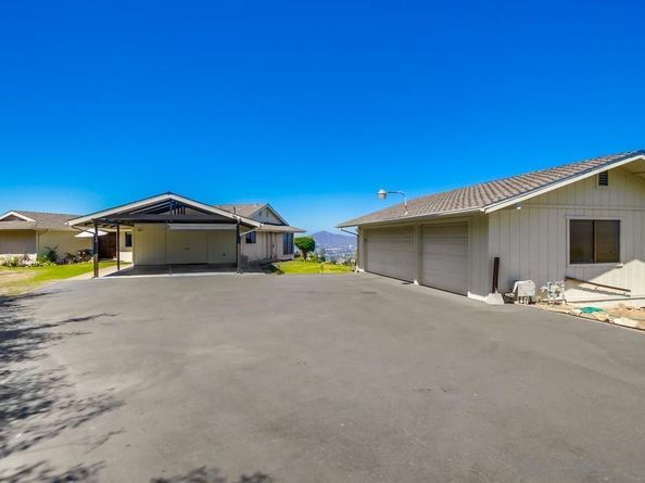 4742 Mount Helix Drive, La Mesa CA 91941