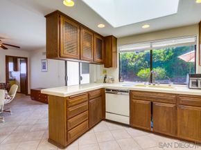4742 Mount Helix Drive, La Mesa CA 91941