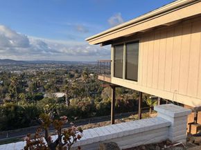 4742 Mount Helix Drive, La Mesa CA 91941