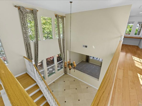 320 Crownview Ct, San Marcos CA 92069
