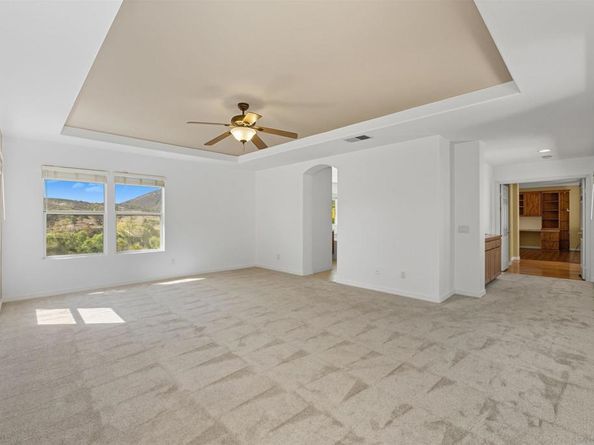 320 Crownview Ct, San Marcos CA 92069