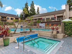 8561 Villa La Jolla Dr K, La Jolla CA 92037