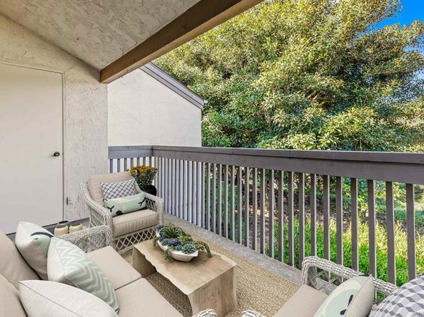 8561 Villa La Jolla Dr K, La Jolla CA 92037