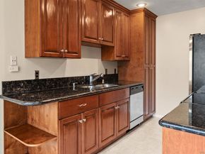 8561 Villa La Jolla Dr K, La Jolla CA 92037