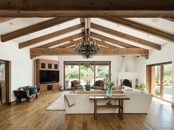 16409 Via de Santa Fe, Rancho Santa Fe CA 92067