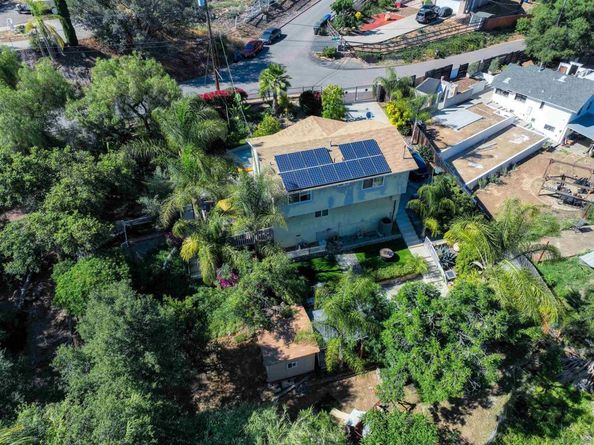 10179 Canyon Dr, Escondido CA 92026