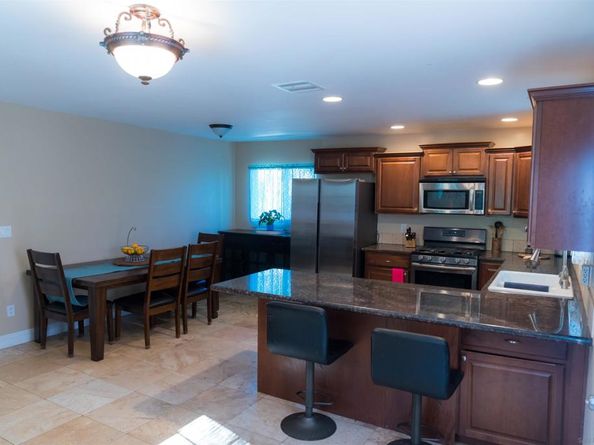 10179 Canyon Dr, Escondido CA 92026