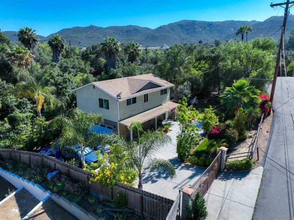10179 Canyon Dr, Escondido CA 92026