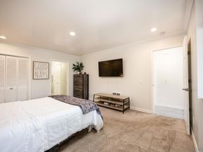 832 Kalpati Cir E, Carlsbad CA 92008