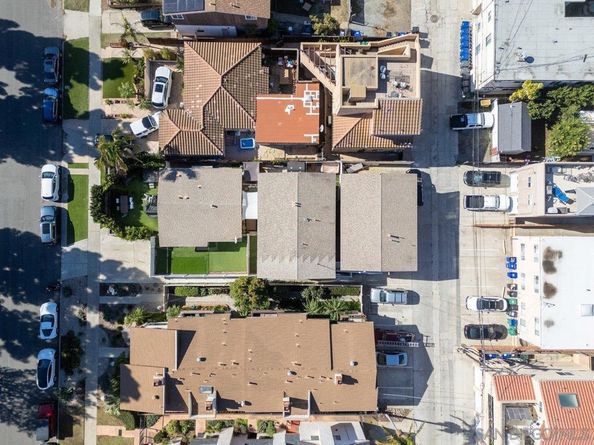 1818 Diamond St, San Diego CA 92109