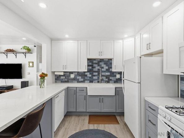 1818 Diamond St, San Diego CA 92109