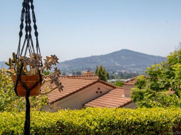 1709 Doral Gln, Escondido CA 92026