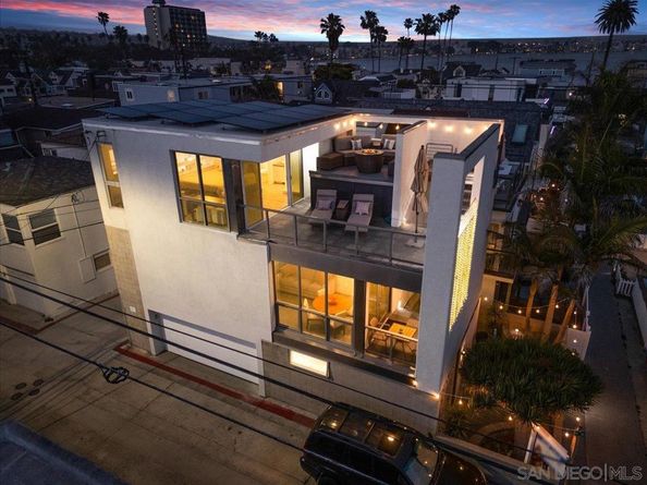 710 Verona Court, San Diego CA 92109