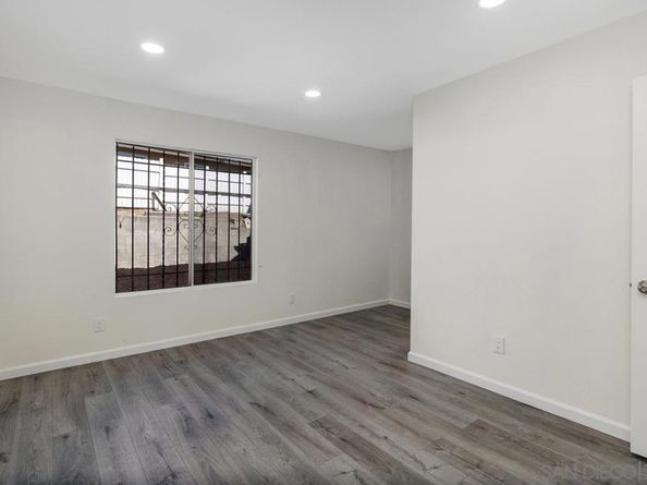 6296 Varney Dr, San Diego CA 92114