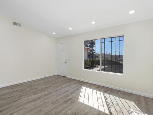 6296 Varney Dr, San Diego CA 92114