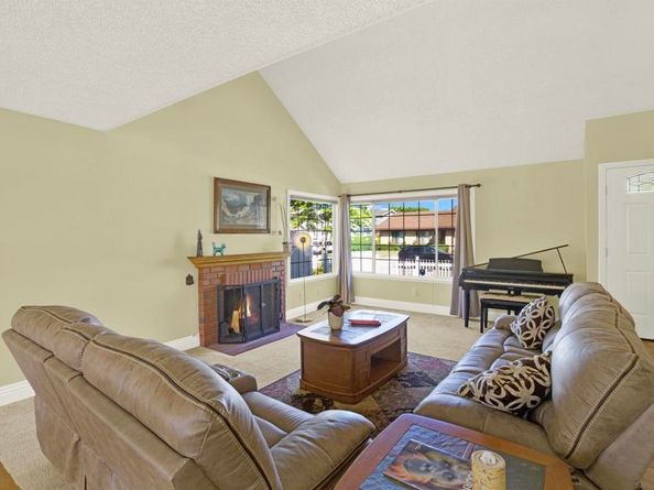 11048 Carlota St, San Diego CA 92129