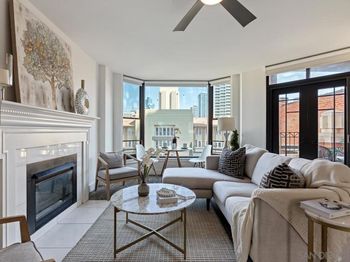 500 W Harbor Dr