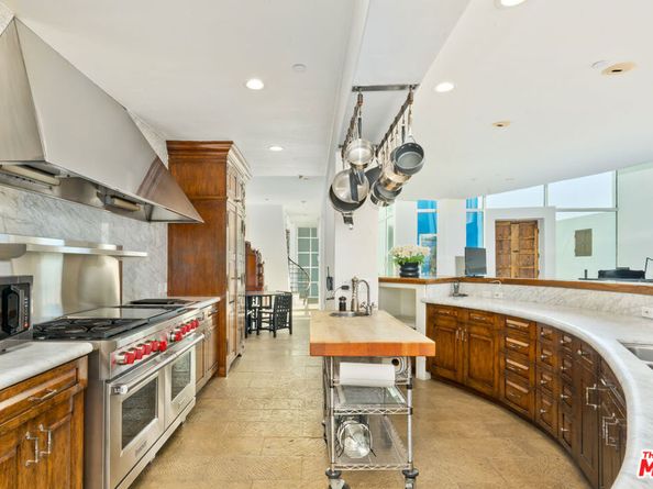 2224 Main Street, Santa Monica CA 90405