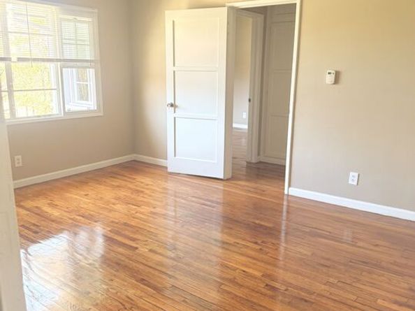 4048 Abourne Road C, Los Angeles CA 90008