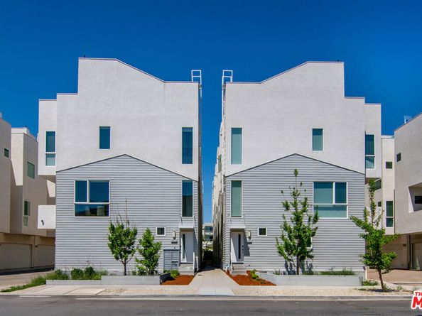 10919 1/2 Otsego Street, North Hollywood CA 91601
