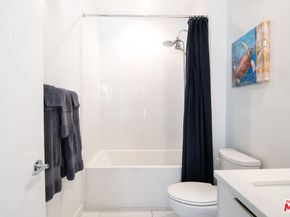 10919 1/2 Otsego Street, North Hollywood CA 91601
