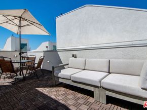 10919 1/2 Otsego Street, North Hollywood CA 91601