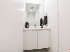 10919 1/2 Otsego Street, North Hollywood CA 91601