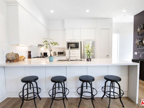 10919 1/2 Otsego Street, North Hollywood CA 91601