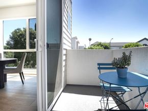 10919 1/2 Otsego Street, North Hollywood CA 91601