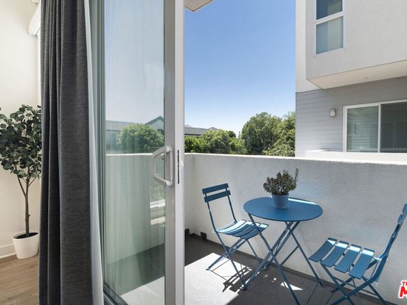 10919 1/2 Otsego Street, North Hollywood CA 91601
