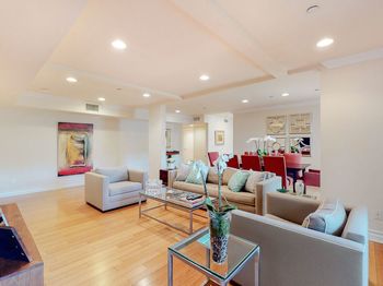 118 S Clark Drive