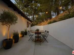 9425 Gierson Avenue, Chatsworth CA 91311