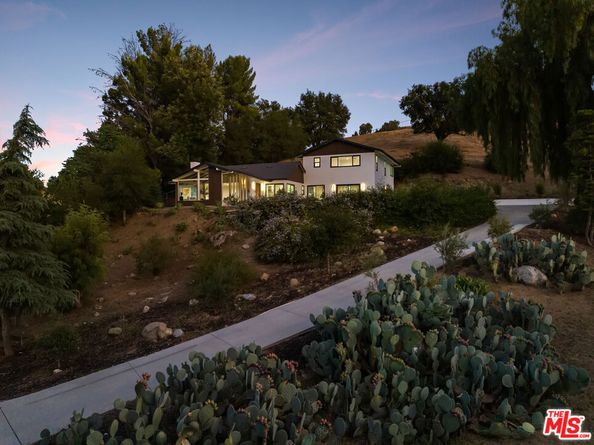 9425 Gierson Avenue, Chatsworth CA 91311
