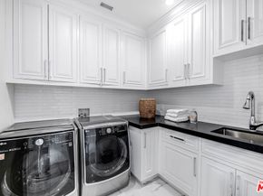 4402 Ledge Avenue, Toluca Lake CA 91602