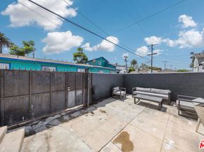1286 W 39th Place, Los Angeles CA 90037