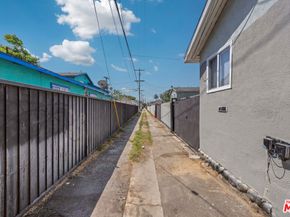 1286 W 39th Place, Los Angeles CA 90037