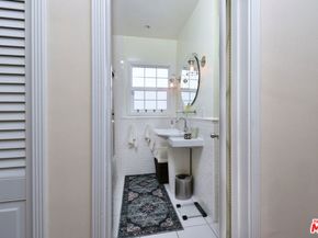 4226 Greenbush Avenue, Sherman Oaks CA 91423