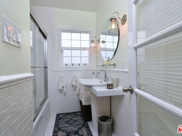 4226 Greenbush Avenue, Sherman Oaks CA 91423